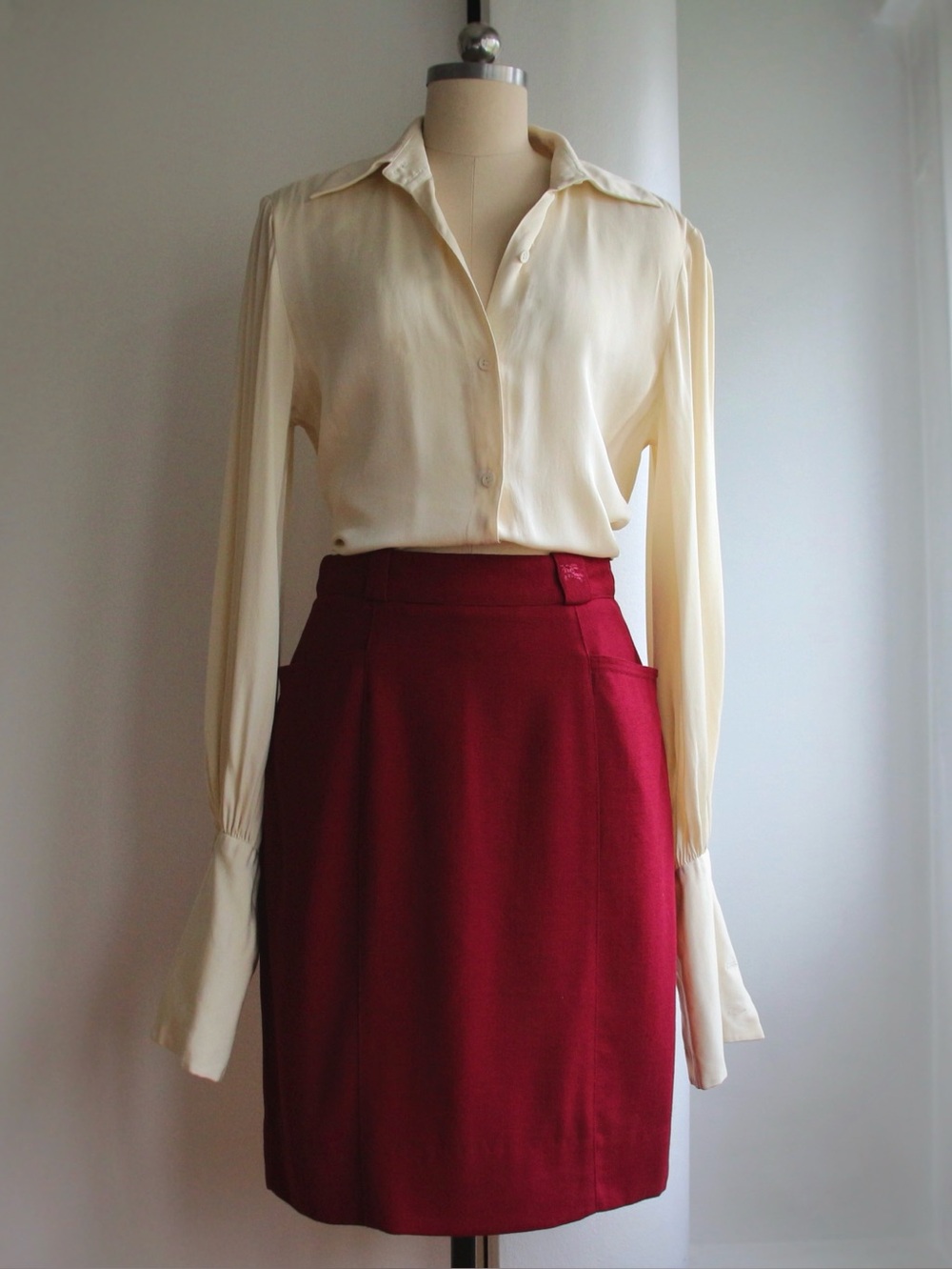 1990's Burberrys Spain Wool Pencil Skirt
